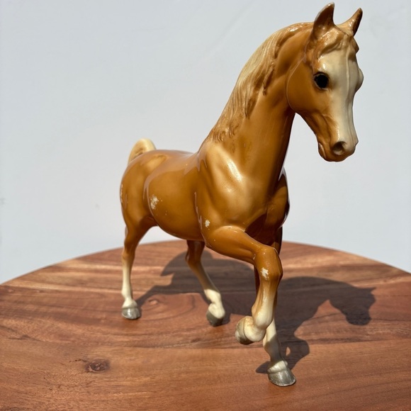 Vintage Breyer Traditional Family Arabian Matte Stallion Palomino #4 1967-1987 - Picture 2 of 9